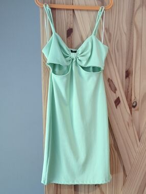 NWOT- bodycon Cut Out Mini Dress